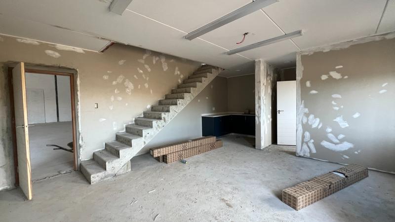 To Let commercial Property for Rent in Killarney Gardens Western Cape